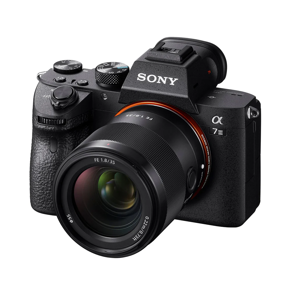 Sony FE 35mm F1.8 (SEL35F18F) E-Mount Full-Frame, Wide-angle Prime Lens - Image 4